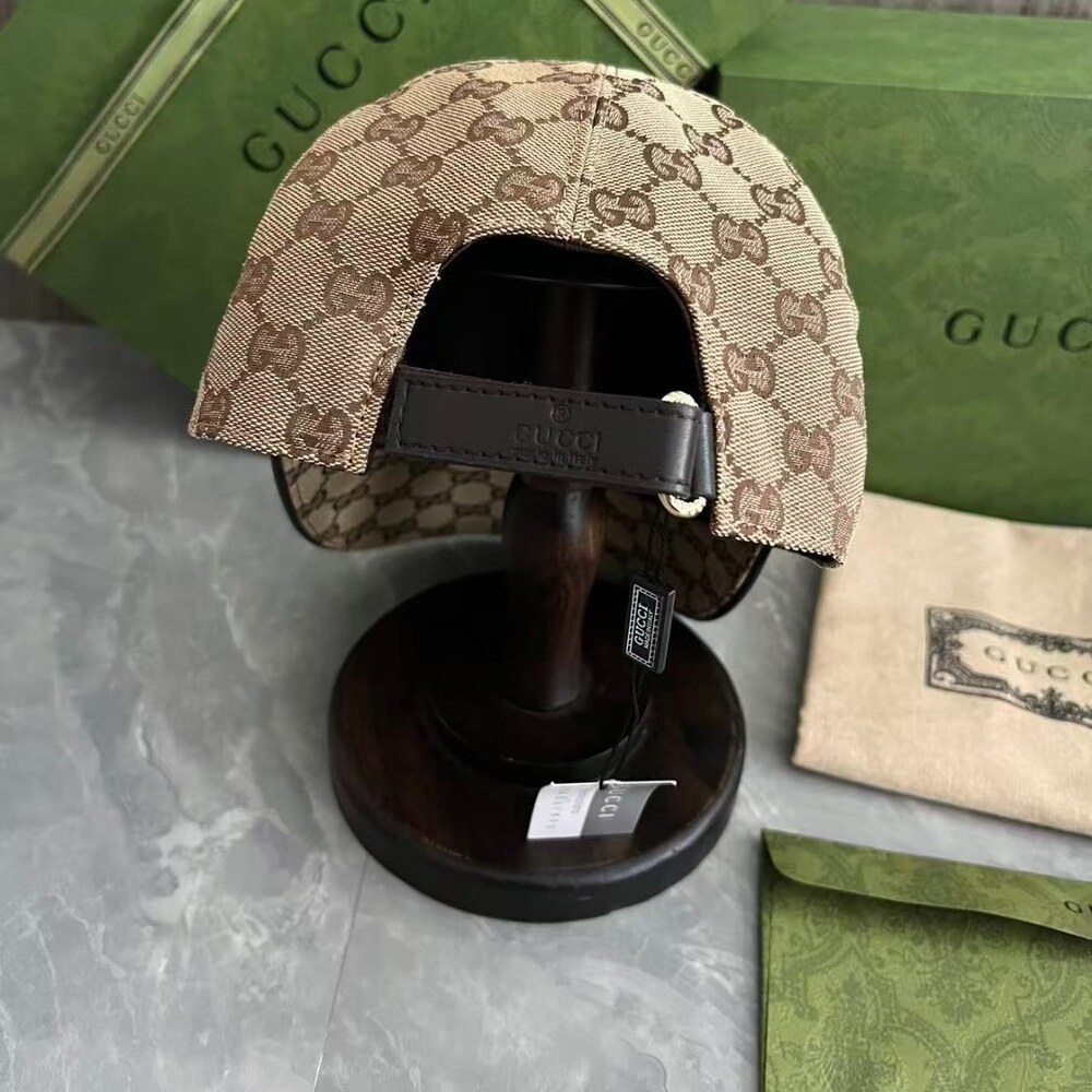 Gucci GG Canvas Baseball Cap with Side Web Detail - Picture 2 of 4